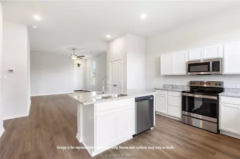 2219 Johnny Lyon Ct, Bryan, TX 77807 photo 4