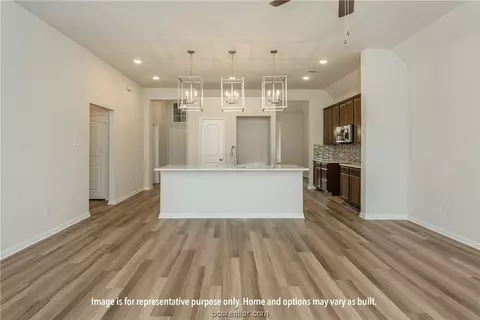1940 Chief St, Bryan, TX 77807 photo 5