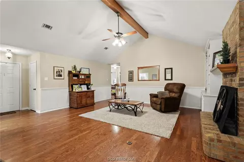 245 Rustic Oaks Dr, Bryan, TX 77808 photo 7