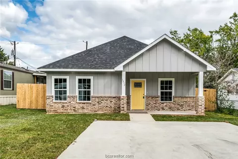 1312 Lincoln St, Bryan, TX 77808