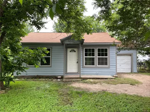 2610 Todd St, Bryan, TX 77802