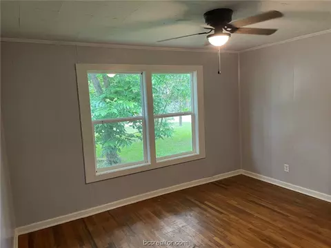 2610 Todd St, Bryan, TX 77802 photo 5