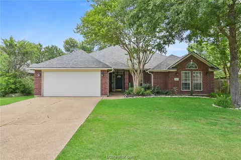 2605 Wingate Ct, College Station, TX 77845