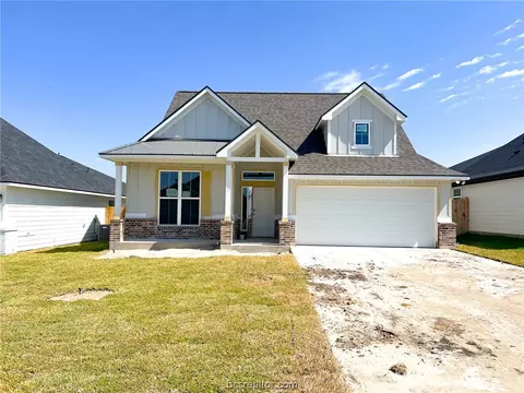 3172 Brady Ct, Bryan, TX 77808