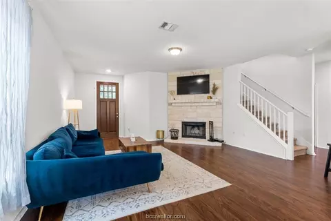 Living - 908 Emory Tree, Austin, TX 78748 photo 2 of 4