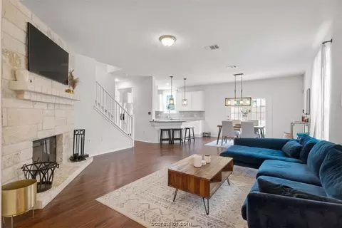 Living - 908 Emory Tree, Austin, TX 78748 photo 1 of 4