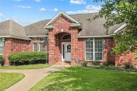 4204 Colchester Ct, College Station, TX 77845