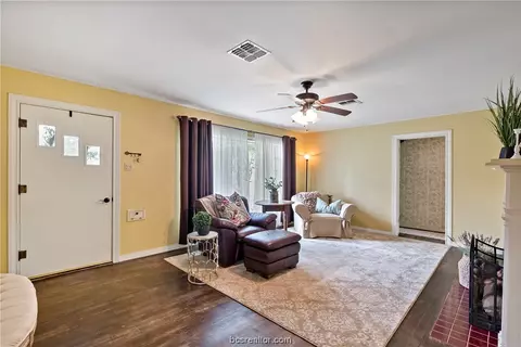 1417 E 28th St, Bryan, TX 77802 photo 6