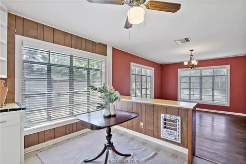 1417 E 28th St, Bryan, TX 77802 photo 8