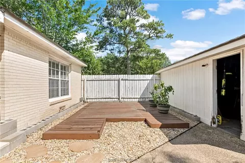 1417 E 28th St, Bryan, TX 77802 photo 24