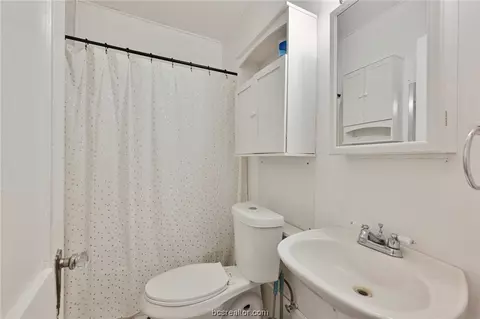 1105 E 25th St, Bryan, TX 77803 photo 11