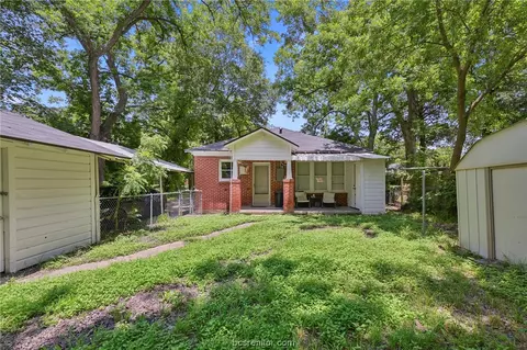 1105 E 25th St, Bryan, TX 77803 photo 14
