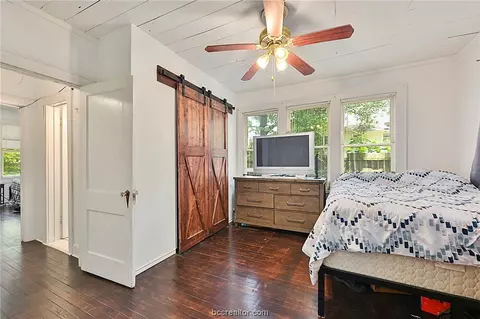 1105 E 25th St, Bryan, TX 77803 photo 10