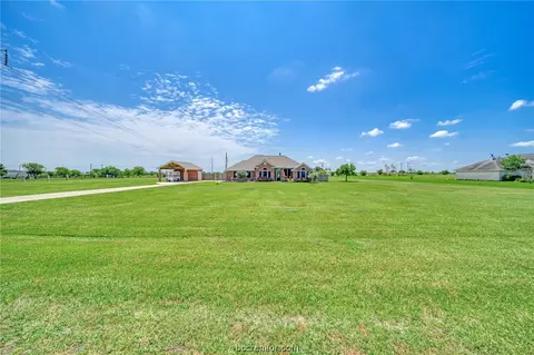 4578 N Country Ct, Bryan, TX 77808