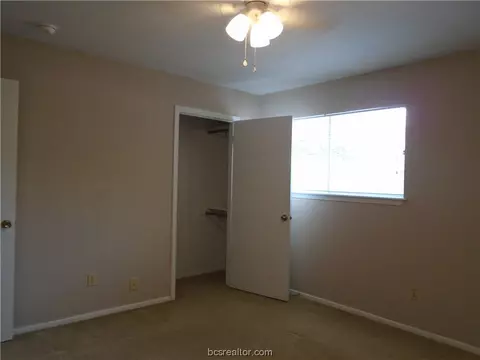 2100 Windsor Drive 37, Bryan, TX 77802 photo 8