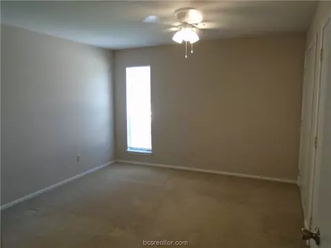 2100 Windsor Drive 37, Bryan, TX 77802 photo 11