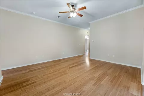 1008 E 31st St, Bryan, TX 77802 photo 9