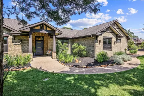 11785 Spanish Oak Ct, College Station, TX 77845