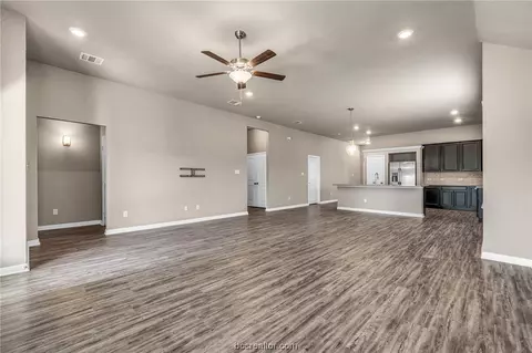 2701 Redcap St, Bryan, TX 77803 photo 9