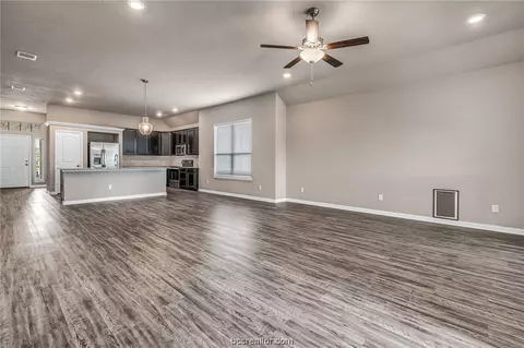 2701 Redcap St, Bryan, TX 77803 photo 8