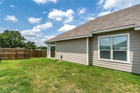 2701 Redcap St, Bryan, TX 77803 photo 24