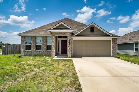 2701 Redcap St, Bryan, TX 77803