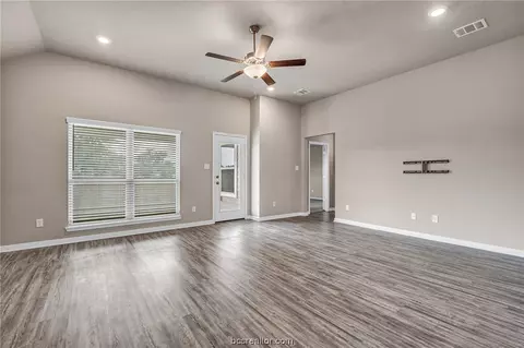 2701 Redcap St, Bryan, TX 77803 photo 11