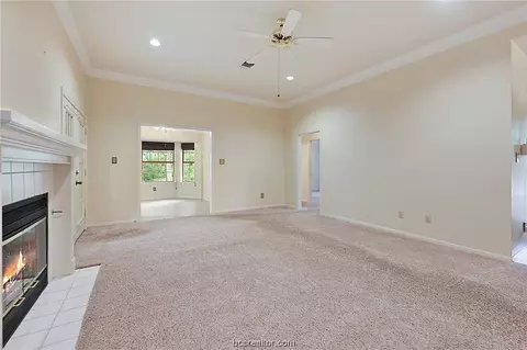 2002 Cobblestone Ln, Bryan, TX 77807 photo 3