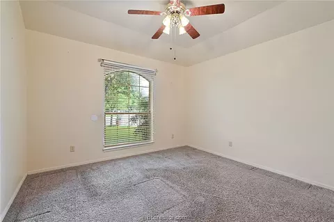 2002 Cobblestone Ln, Bryan, TX 77807 photo 11