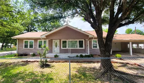 1200 Wellington Ave, Bryan, TX 77803
