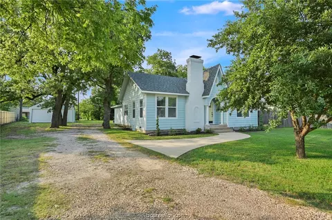 712 Eagle Pass St, Bryan, TX 77802 photo 3