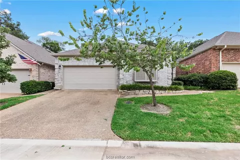1312 Essex Grn, College Station, TX 77845
