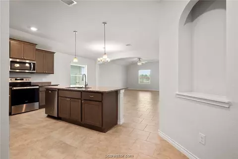 5214 Montague Loop, Bryan, TX 77807 photo 6