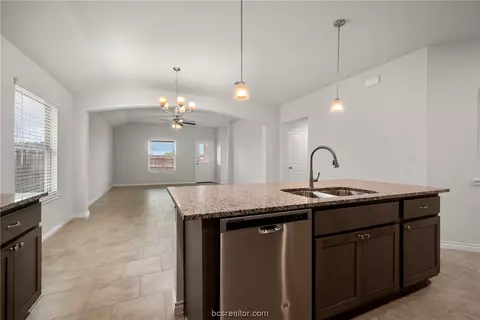 5214 Montague Loop, Bryan, TX 77807 photo 10