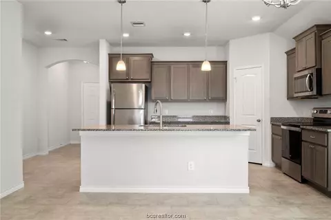 5214 Montague Loop, Bryan, TX 77807 photo 9