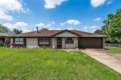 1108 Sage, Bryan, TX 77803