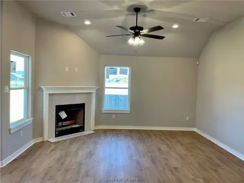 2104 Loblolly Ct, Bryan, TX 77807 photo 7