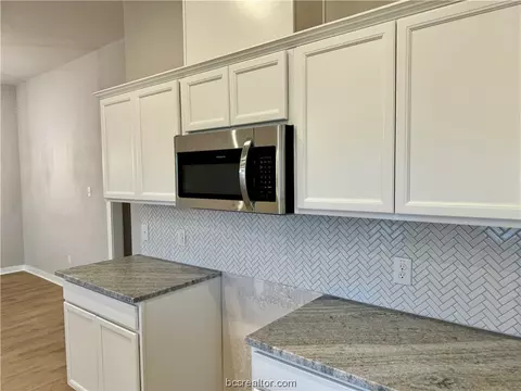 2104 Loblolly Ct, Bryan, TX 77807 photo 5