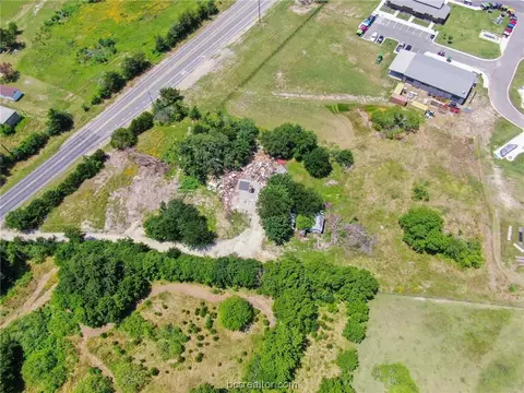4588 Leonard Rd, Bryan, TX 77807 photo 3
