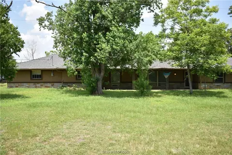 10473 Fm 2155 County Rd, Snook, TX 77878