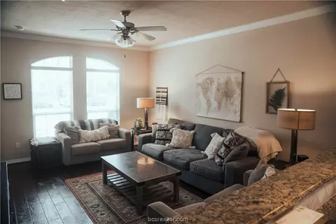 1198 Jones Butler Road 2301, College Station, TX 77840