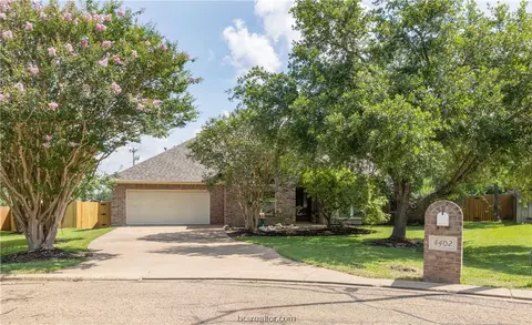 4402 Belvoir Ct, College Station, TX 77845