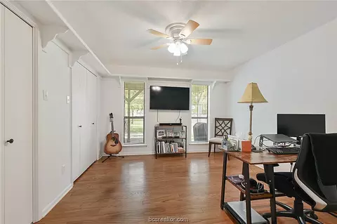 2411 E Briargate Dr, Bryan, TX 77802 photo 18