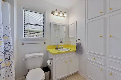 2411 E Briargate Dr, Bryan, TX 77802 photo 19