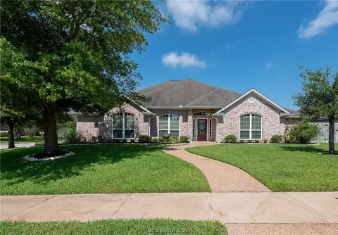 4610 Park Haven Cir, Bryan, TX 77802