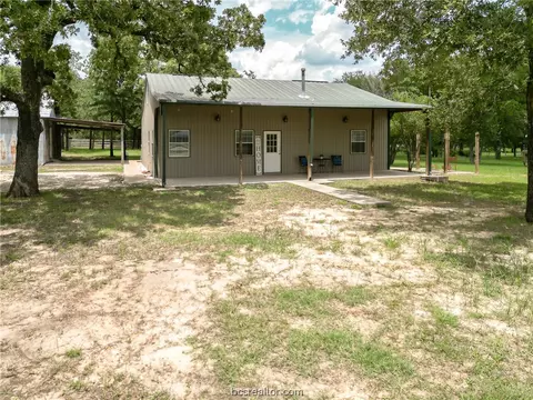 995 Doe Run, Caldwell, TX 77836