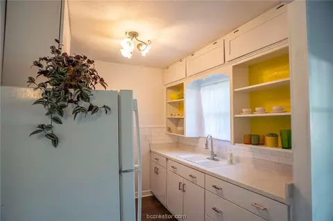 801 E 23rd St, Bryan, TX 77803 photo 17