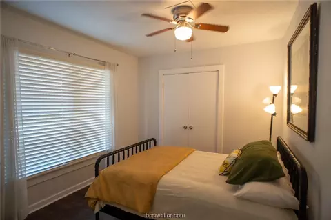801 E 23rd St, Bryan, TX 77803 photo 11