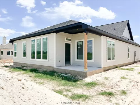 3472 Pointe Du Hoc Dr, Bryan, TX 77808 photo 4