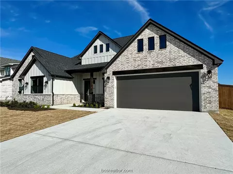 4737 Legendary Dr, College Station, TX 77845